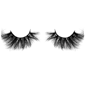 The “ Signature Allure”Lash